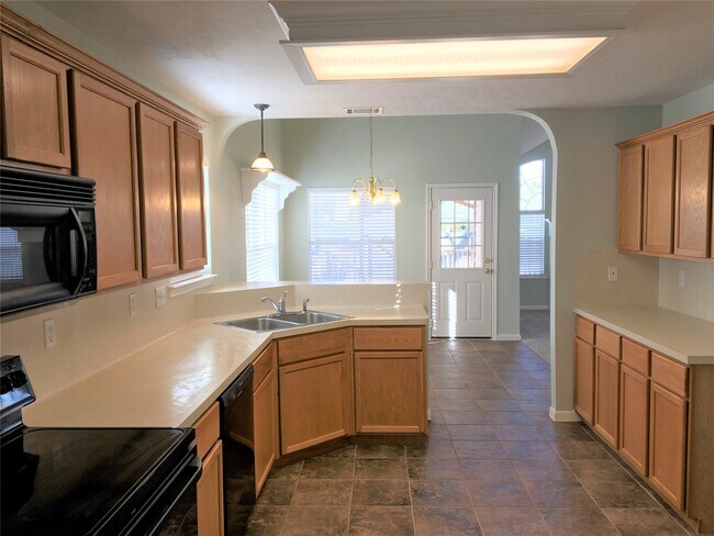 Foto del edificio - 7510 Danehill Dr