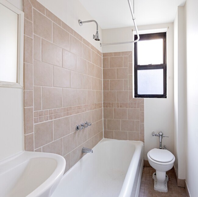 Foto del edificio - 398 E 52nd St