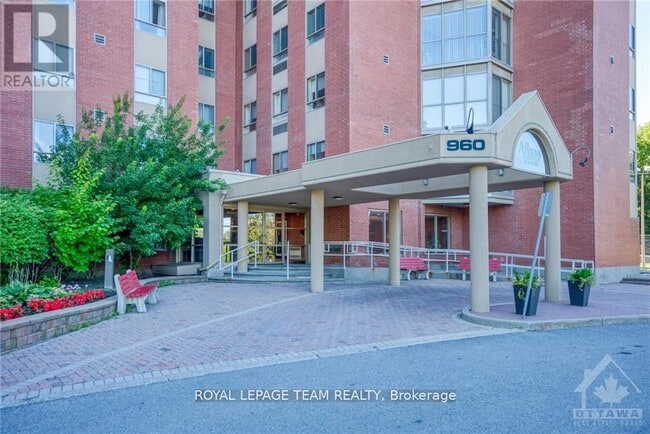 Building Photo - 960-960 Teron Rd