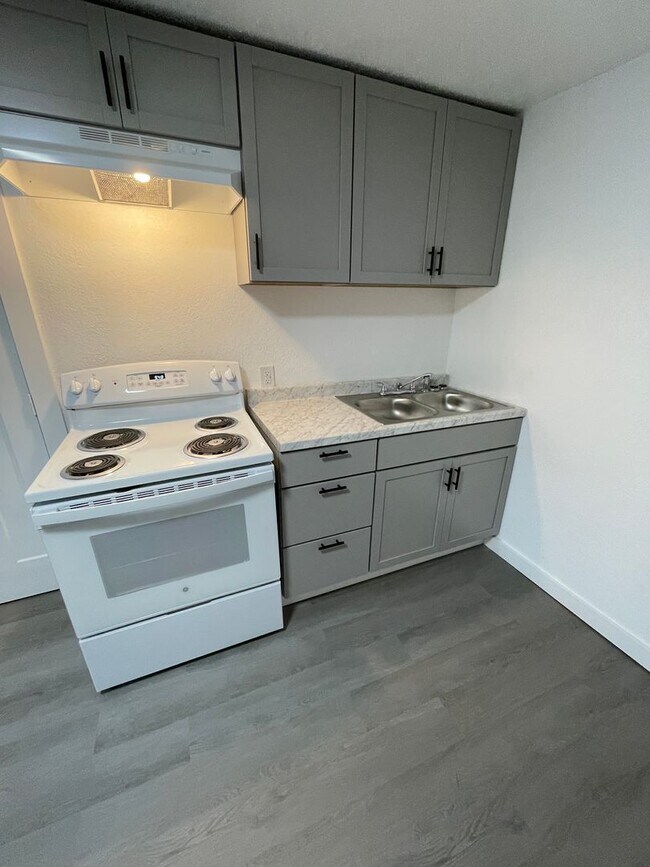 Foto del edificio - 477 N Adams Ave