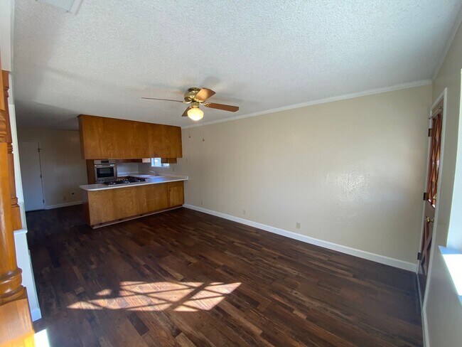 Building Photo - 3 br, 2 bath House - 1806 Hastings Ct