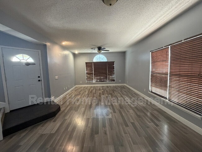 Building Photo - 772 Olympic Cir