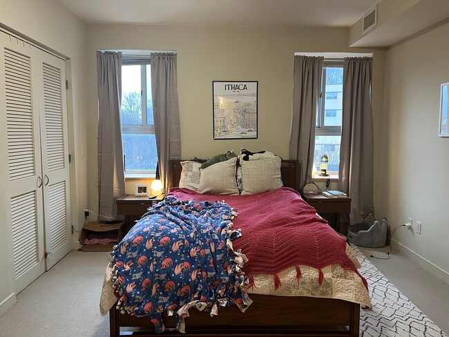 Interior Photo - Gateway Commons