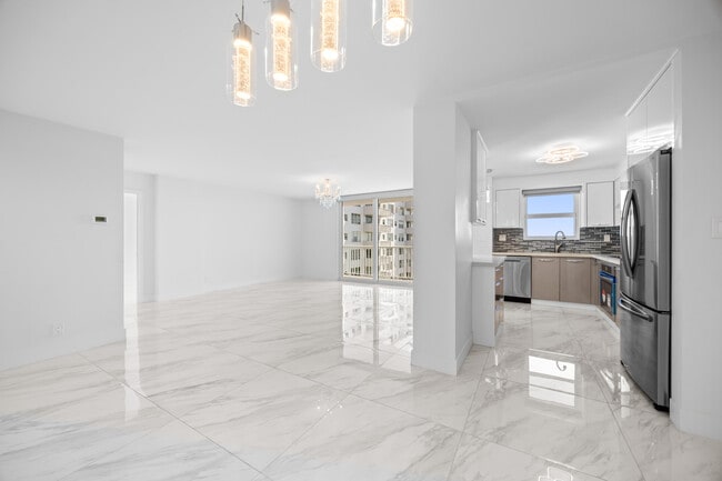 Foto del edificio - 137 Golden Isles Dr