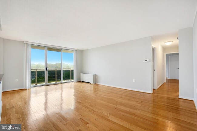 Foto del edificio - 7333 New Hampshire Ave