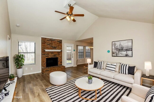 Foto del edificio - 1354 Gainsborough Way