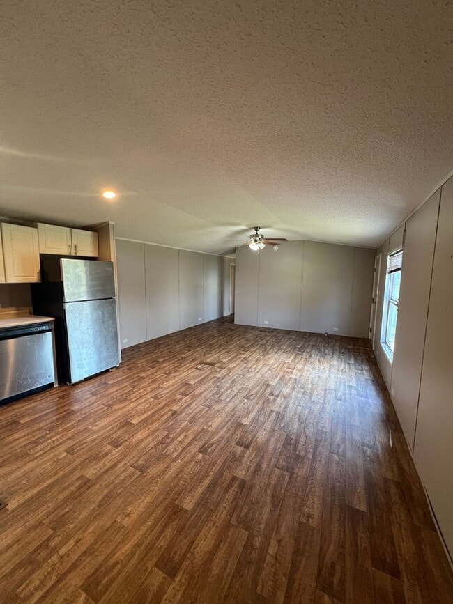 Foto del edificio - 142 CO ROAD-E16