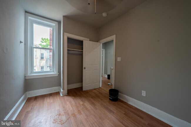Building Photo - 2749 N Croskey St