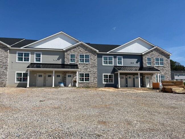 Building Photo - 3906 Tunnel Hill Rd