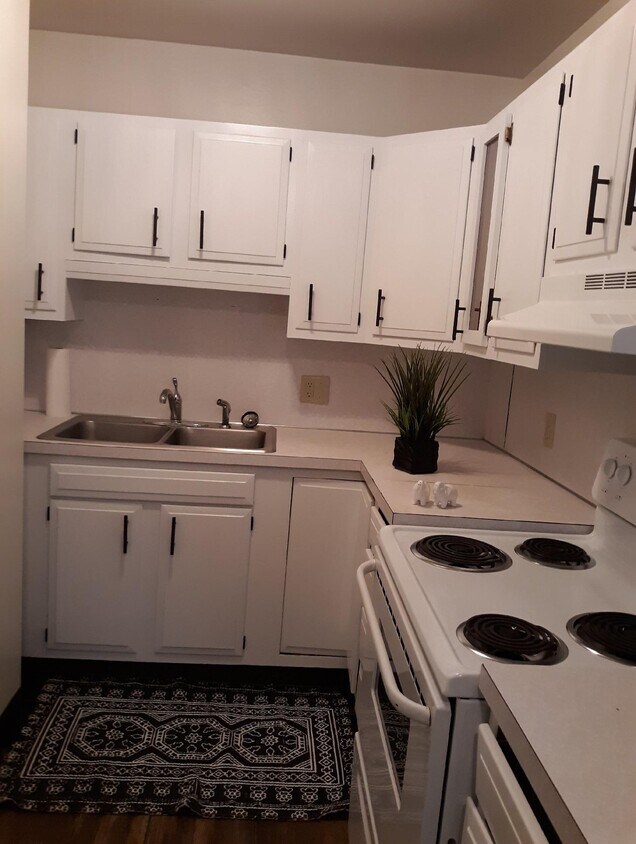 Primary Photo - 120 3rd St NW