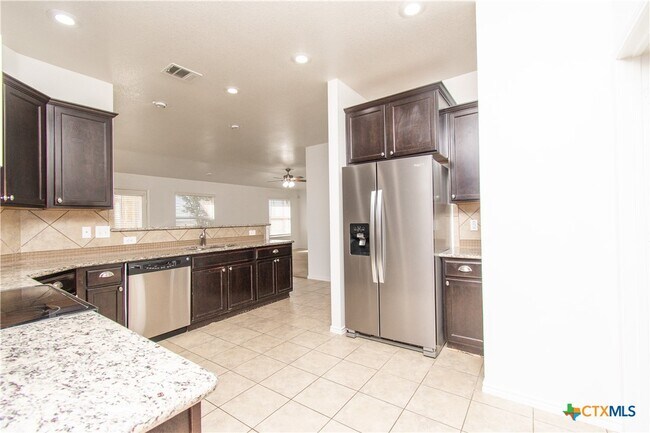 Foto del edificio - 9603 Zayden Dr