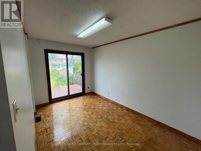 Building Photo - 222 Mortimer Ave