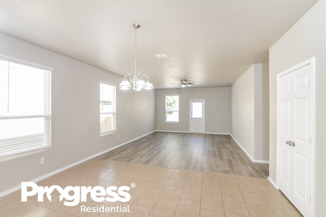 Foto del edificio - 7811 Paraiso Crest