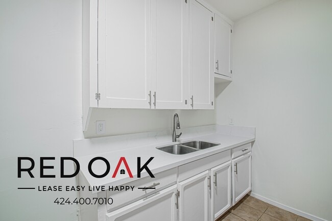 Building Photo - 5233 Monte Vista St