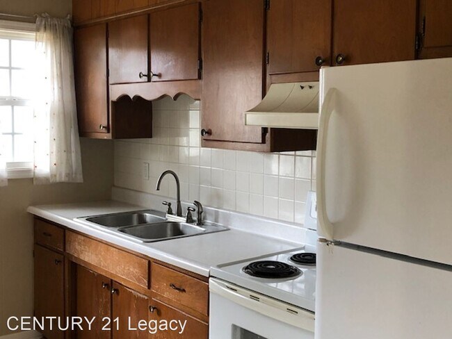 Building Photo - 1 br, 1 bath House - 852 - 6 Cherry St