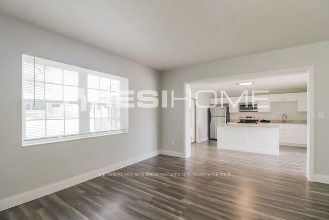 Foto del edificio - 7184 Fireside St