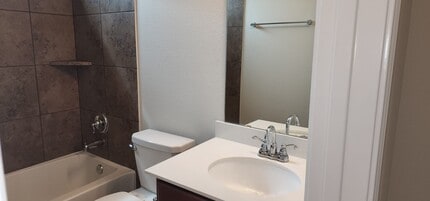 Building Photo - 8706 Sunbury Oak Cir