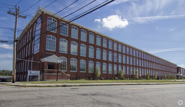 Primary Photo - Riverbank Lofts