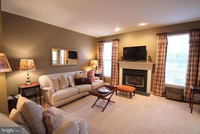 Foto del edificio - 43154 Baltusrol Terrace
