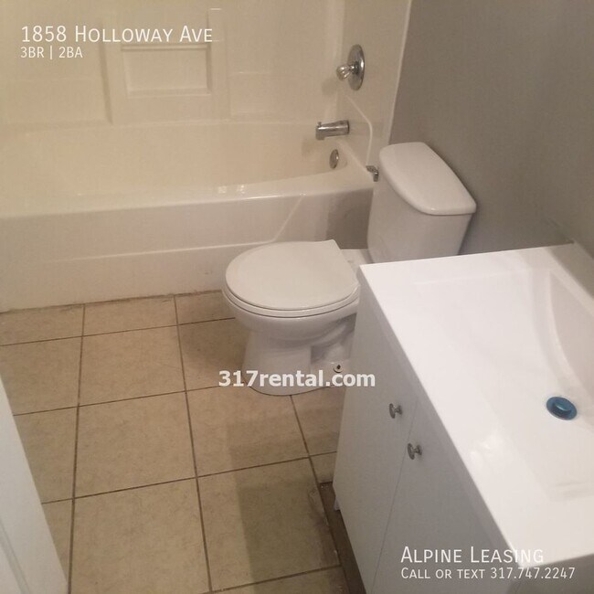 Building Photo - Martindale-Brightwood 3BR/2BATH House!