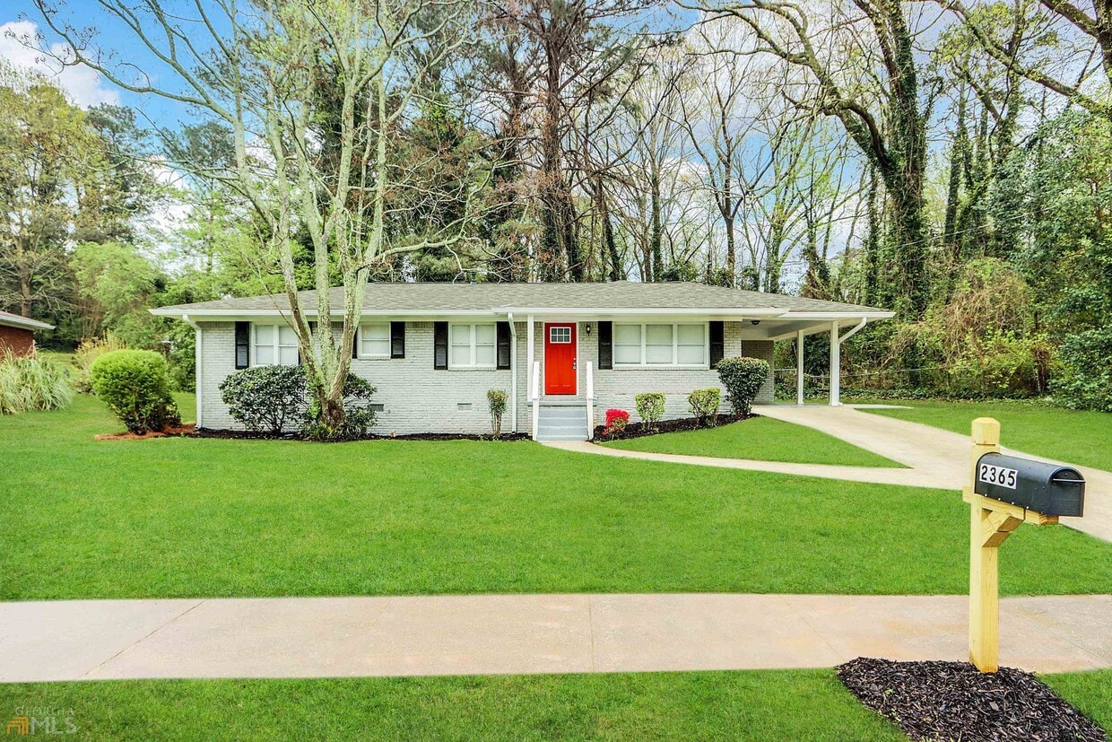 Primary Photo - 2365 Shamrock Dr