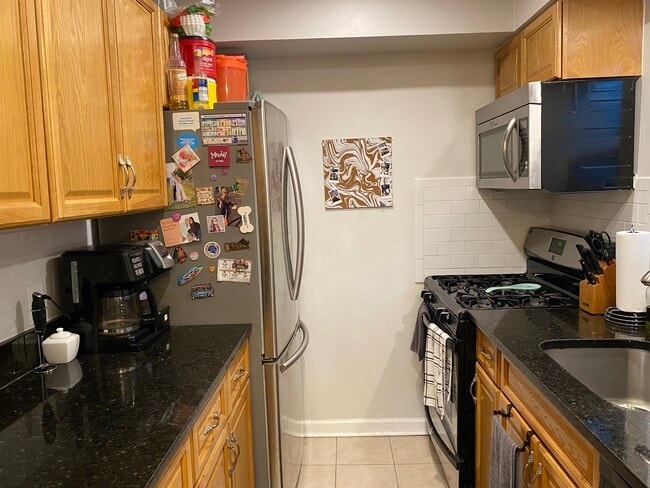kitchen - 820 N Cleveland St
