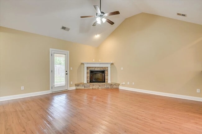Building Photo - 621 Shipley Ave
