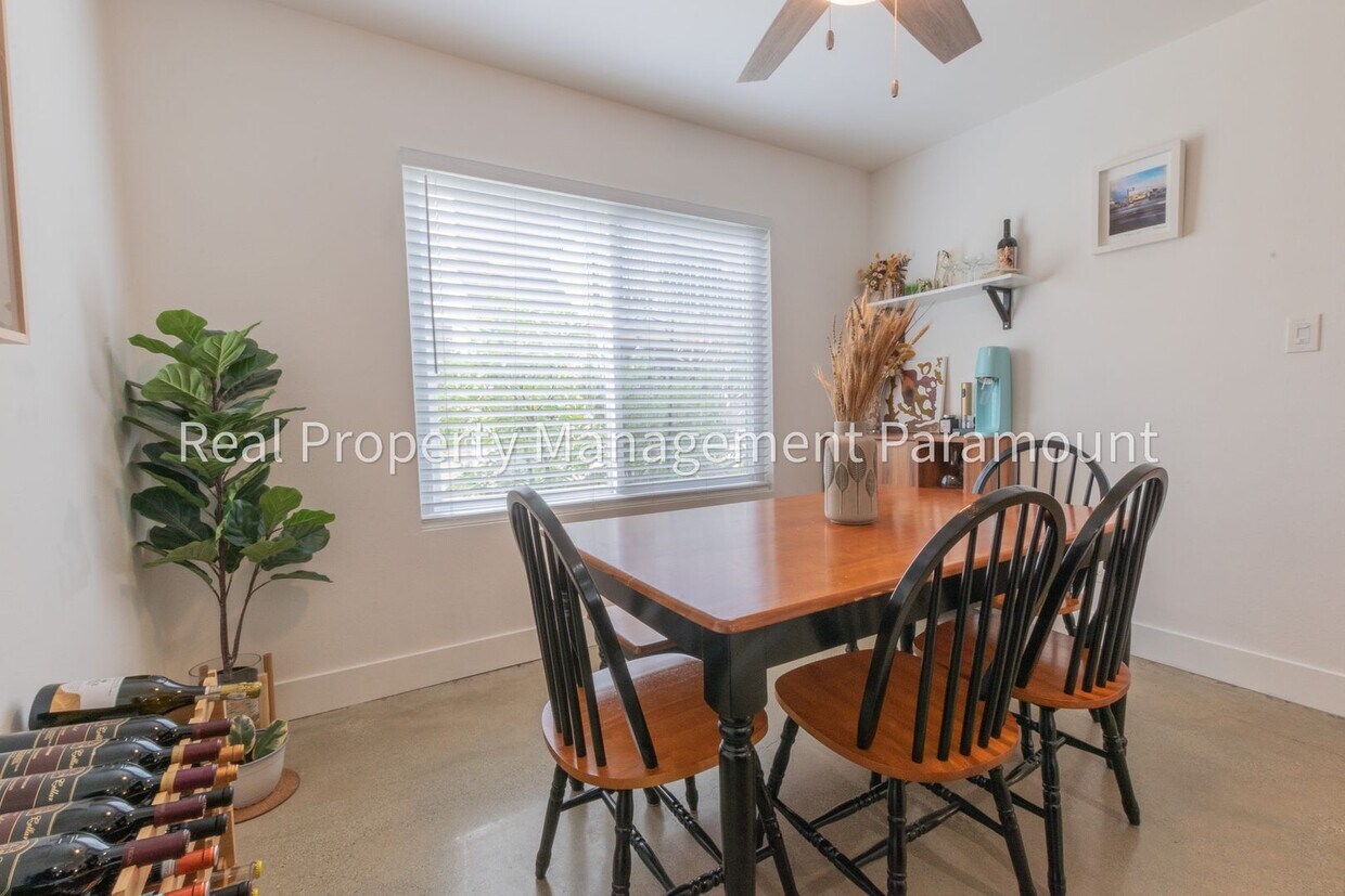 Primary Photo - For Rent: Modern 2-Bedroom, 2-Bath Townhou...