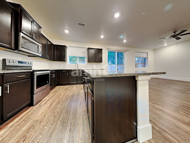 Foto del edificio - 9294 Shootingstar St SE