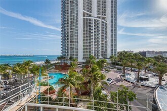 Building Photo - 18201 Collins Ave