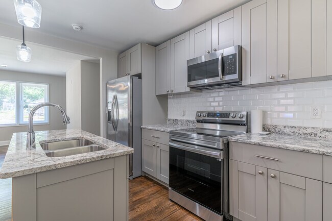Foto del edificio - 925 Oakland Dr SW