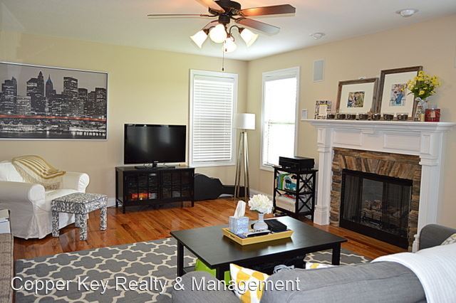 Foto del edificio - 3 br, 2.5 bath House - 808 Carousel Court