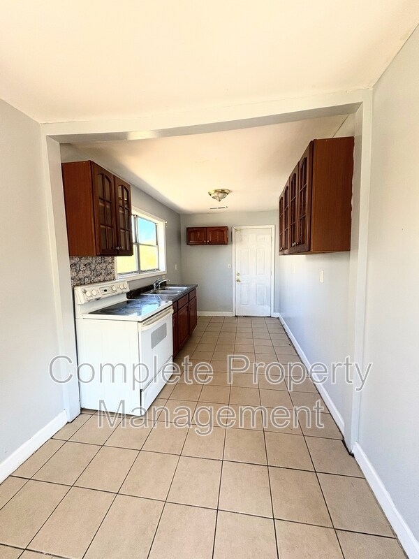 Foto del edificio - 3435 33rd Pl N