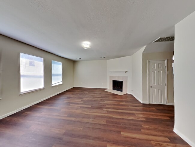 Building Photo - 13302 Ambrosa Dr