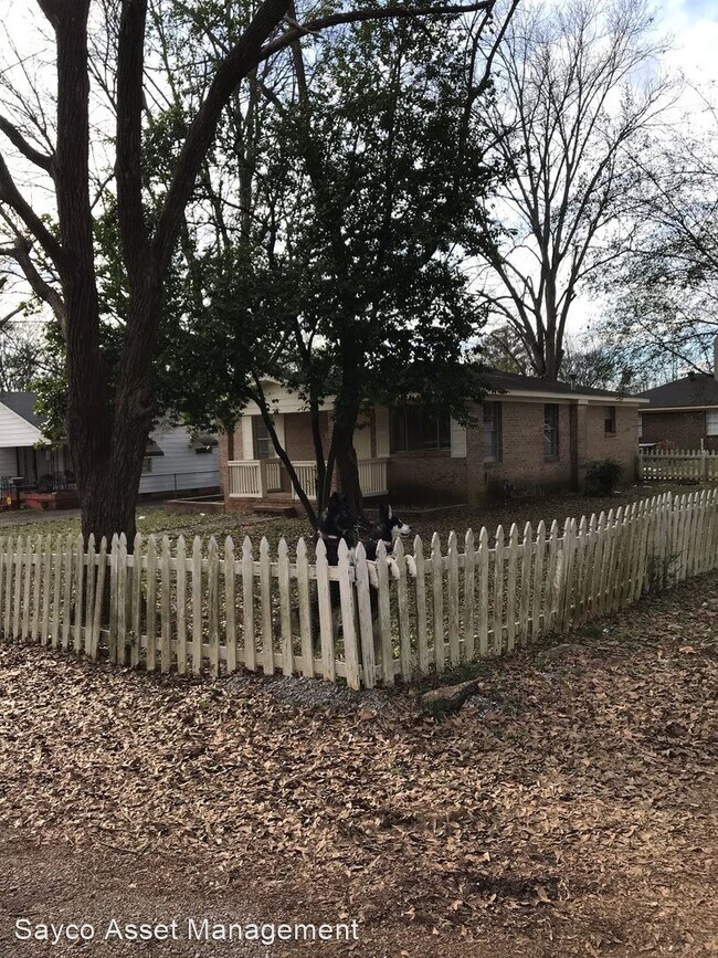 Building Photo - 2 br, 1 bath House - 1330 13th Ave N