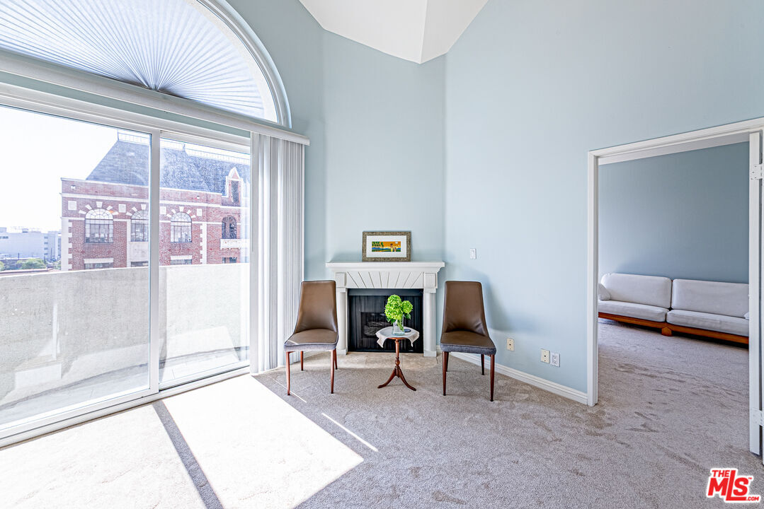 Foto principal - 620 S Gramercy Pl