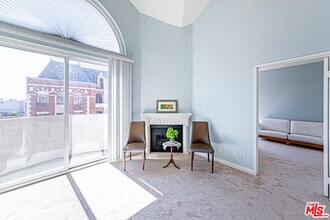 Building Photo - 620 S Gramercy Pl