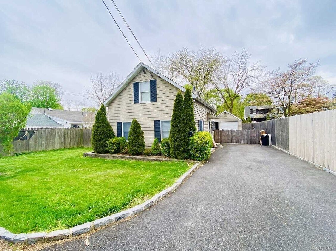 Foto principal - 705 6th St