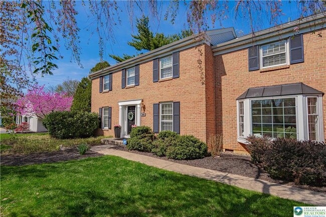 Building Photo - 2962 Fairfield Dr N