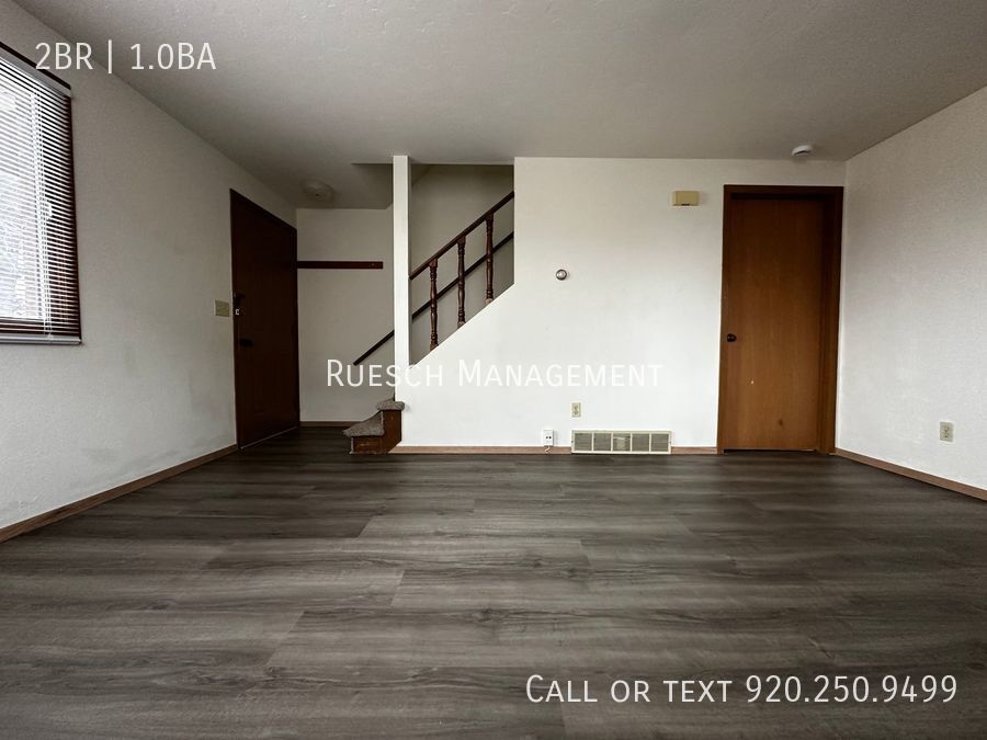 Primary Photo - Spacious 2 Bedroom 1 Bath Townhouse Style ...