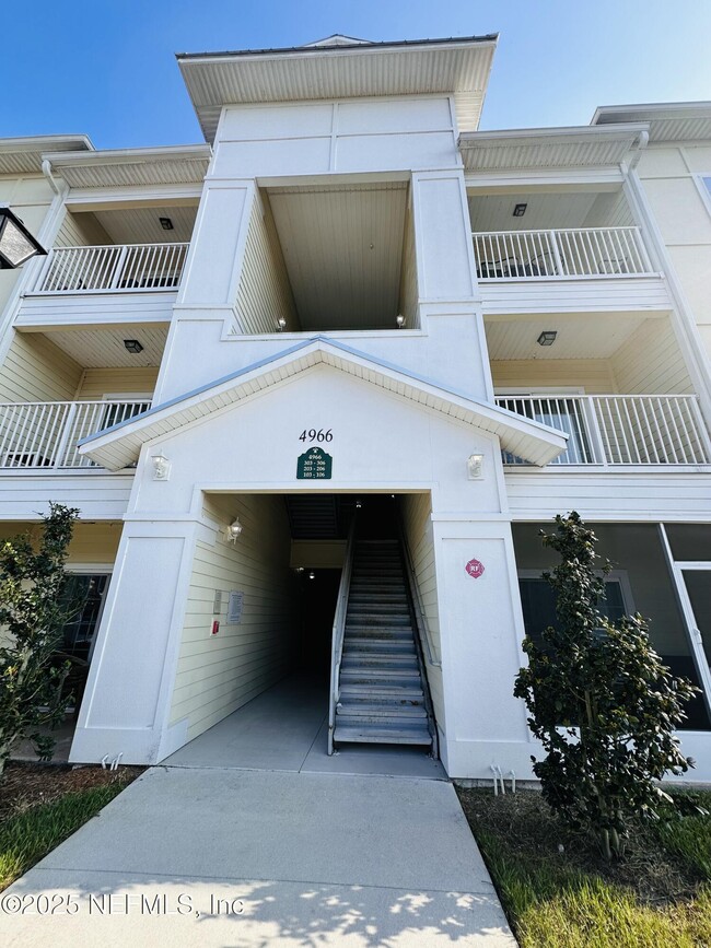 Building Photo - 4966 Key Lime Dr