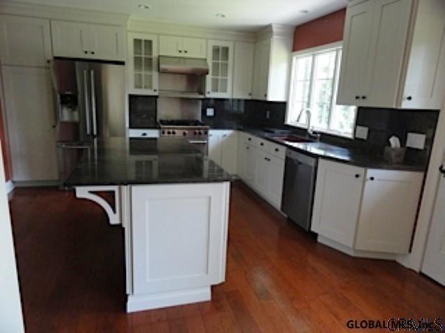 Building Photo - 3 Loudon Heights N