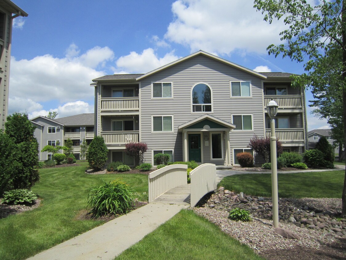 Clayton Manor II Apartments in Liverpool, NY