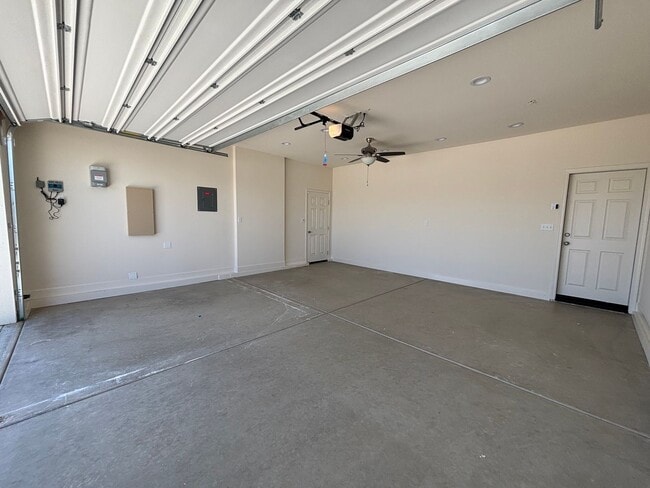 Building Photo - Newly built home on corner lot coming soon!