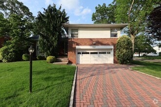 Building Photo - 757 Leslie Ln