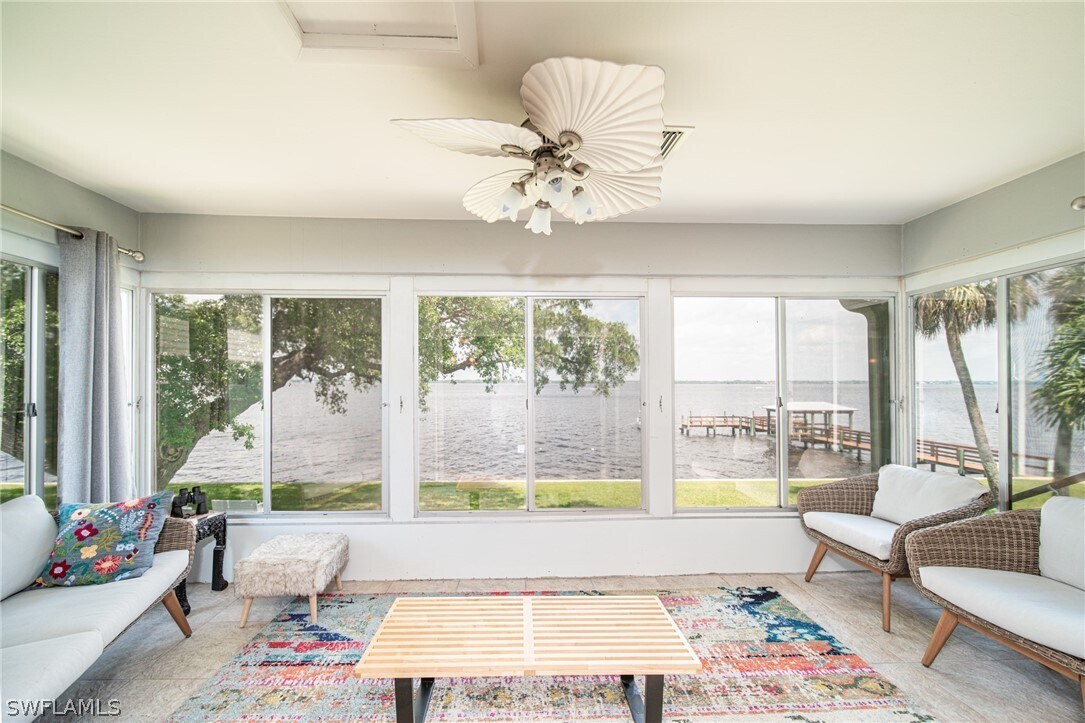 Fort Myers, 
                        , –