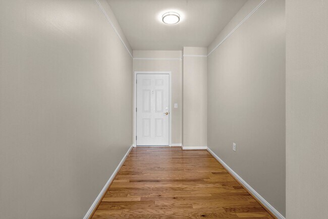Foto del edificio - 101 Watkins Pond Blvd
