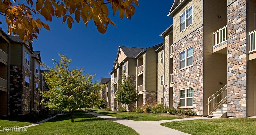 Foto principal - 8001 W Highway 71