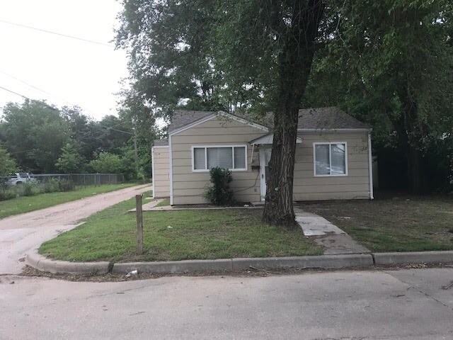 Foto principal - 1020 E Clark St