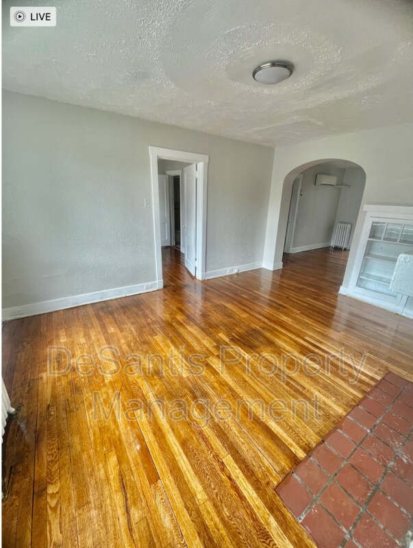 Foto del edificio - 2357 Brownsville Rd